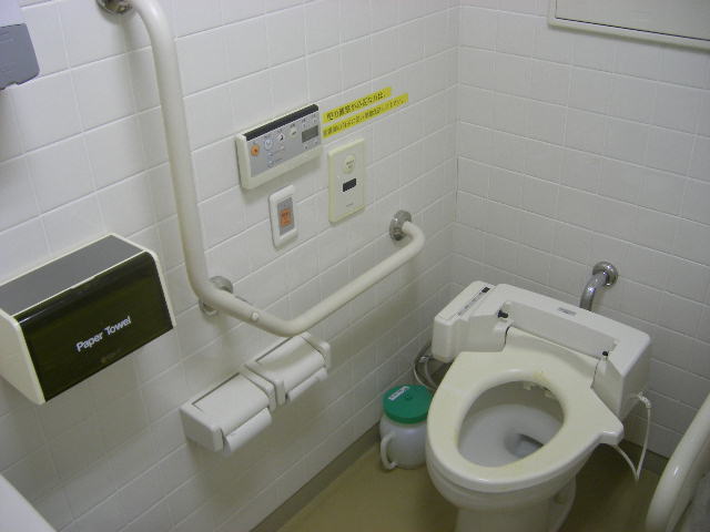 restroom-i-used-often-miyazaki-ken-byouin-hospital--by-howard-ahner-in-nobeoka-april-27-09.jpg